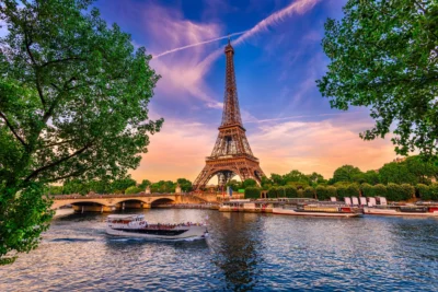 Paris on a budget: the Eiffel Tower and the Seine at dusk, one of the free views in the city